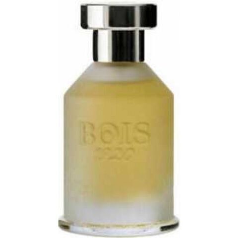 عطر كومي لا آمور بويس 1920