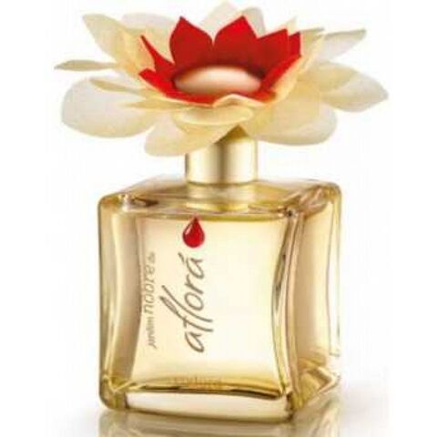 عطر يودورا جارديم نوبر دي أفلورا