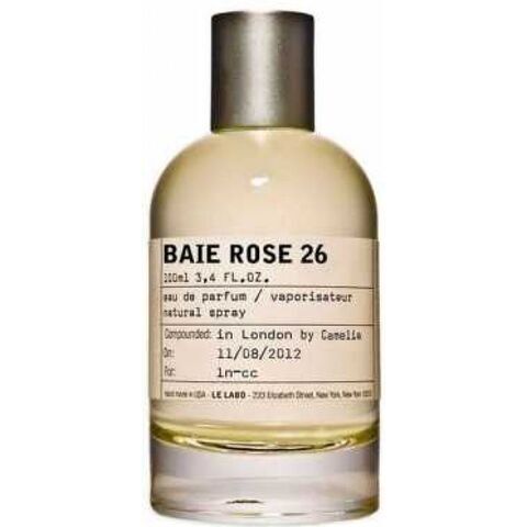 عطر باي روز 26 شيكاغو لو لابو