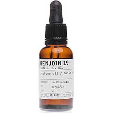 عطر بينجوين 19موسكو برفيوم أويل لو لابو